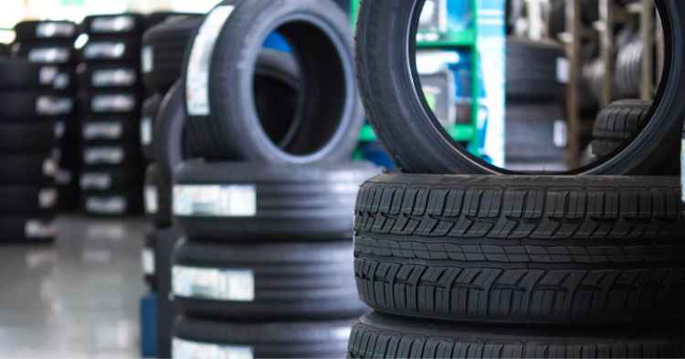 Warehouse full of tires for I-95 mobile repair service in Georgia and South Carolina – 24/7 stock for fast changes